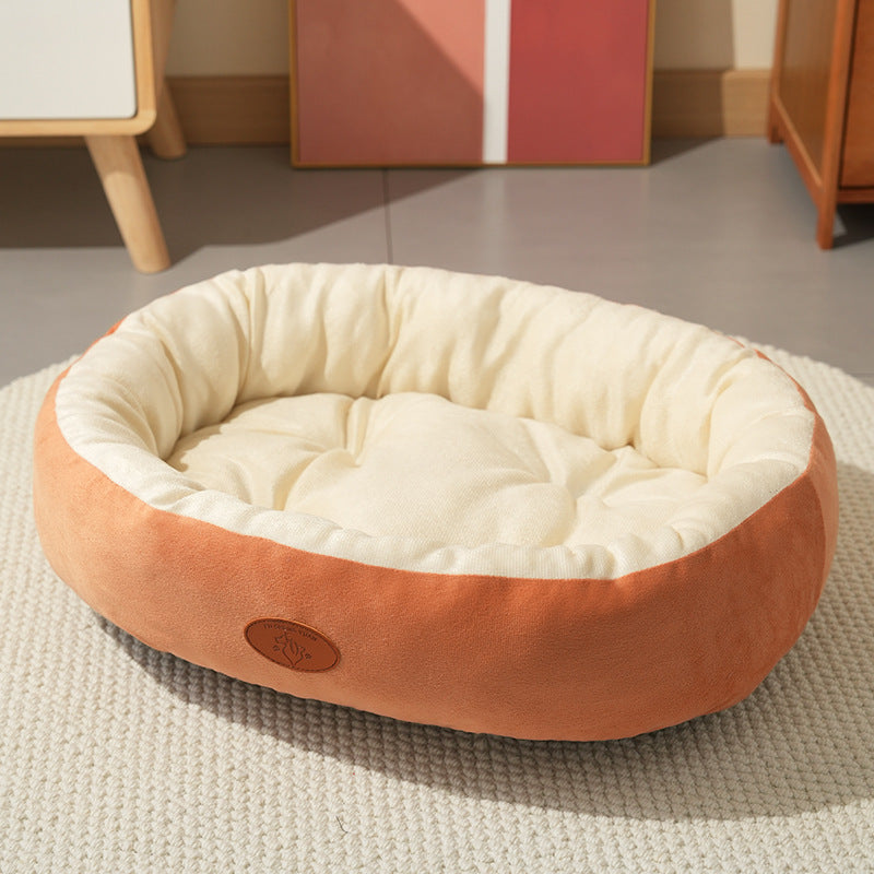 Oval-shaped pet nest