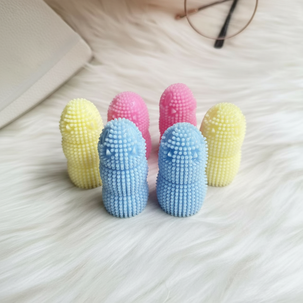 Pet Care Essentials | Silicone Finger Toothbrush for Gentle Oral Hygiene | Effective Plaque Removal for Cats and Dogs