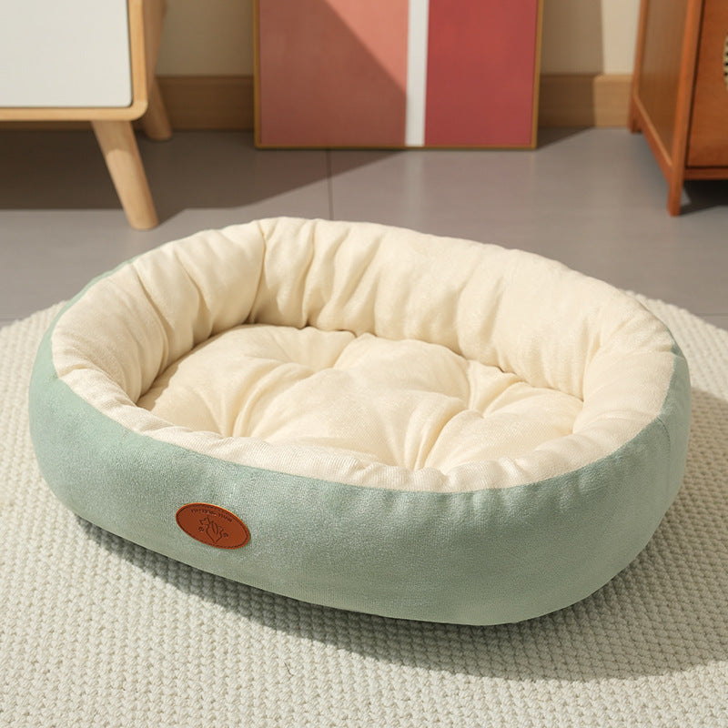 Oval-shaped pet nest