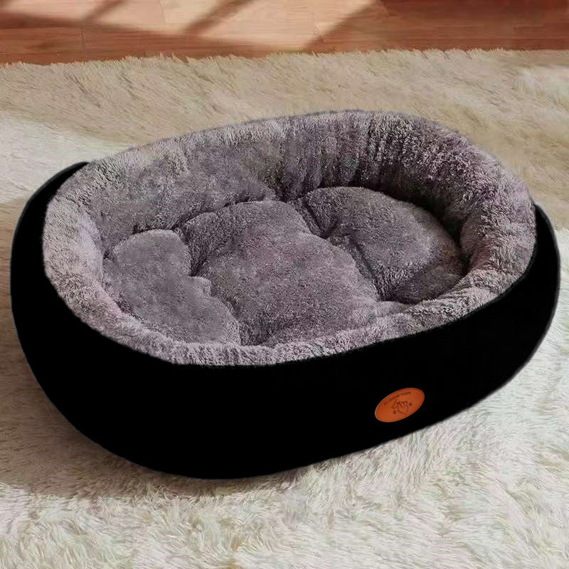 Oval-shaped pet nest