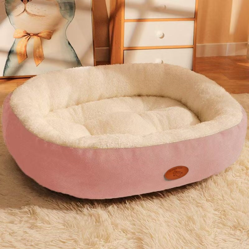 Oval-shaped pet nest