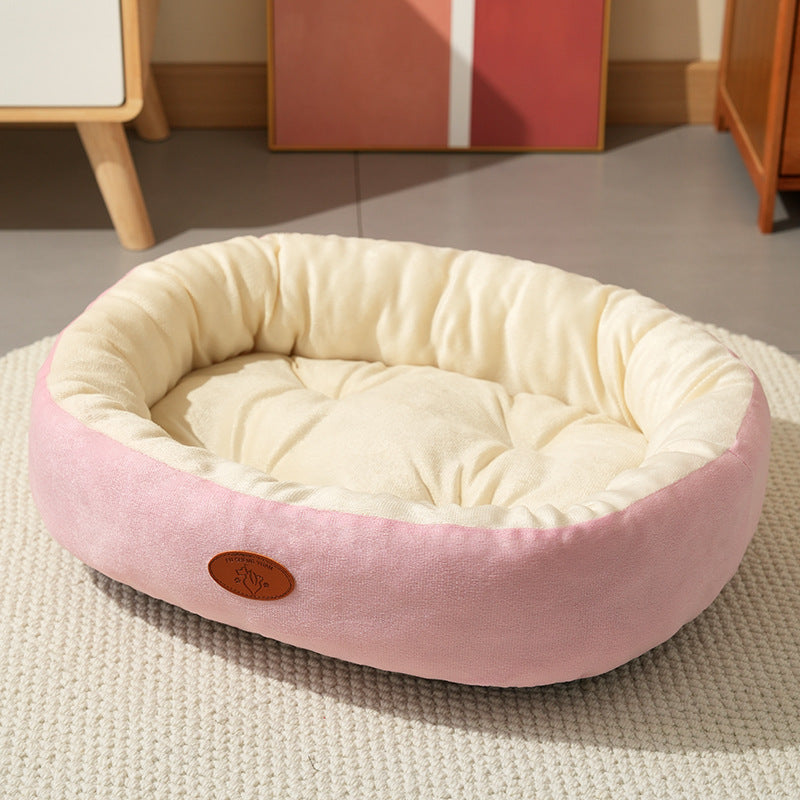 Oval-shaped pet nest