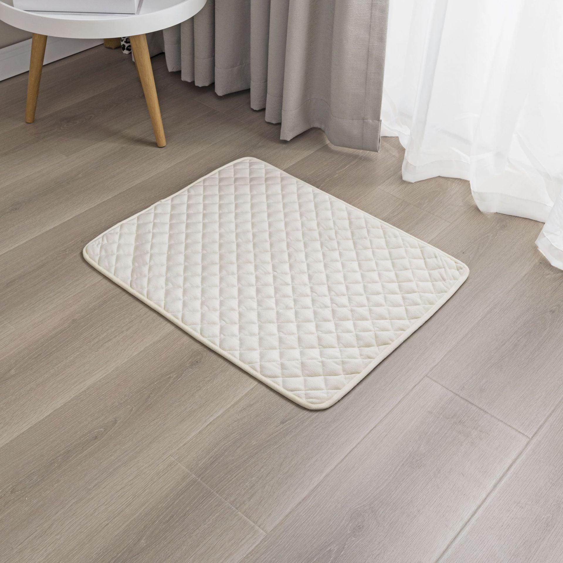 Anti-slip plush pet bed