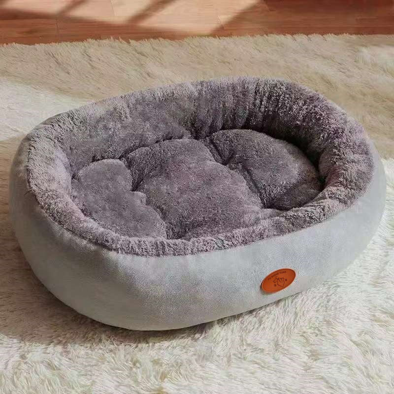 Oval-shaped pet nest